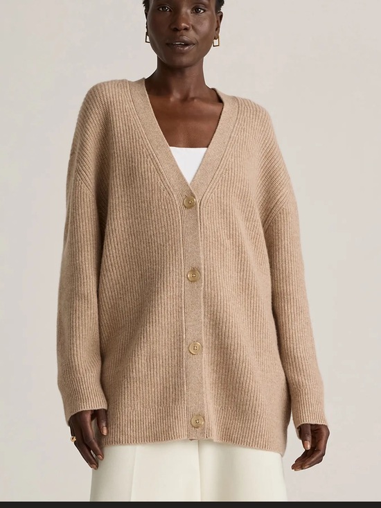Quince Sweaters - NWT Quince Mongolian Cashmere Oversized Boyfriend Cardigan. Oatmeal - M